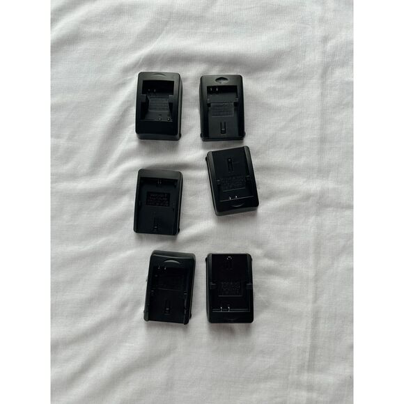 Digipower Digital Camera & DSLR Battery Charger Read Description - Picture 3 of 6